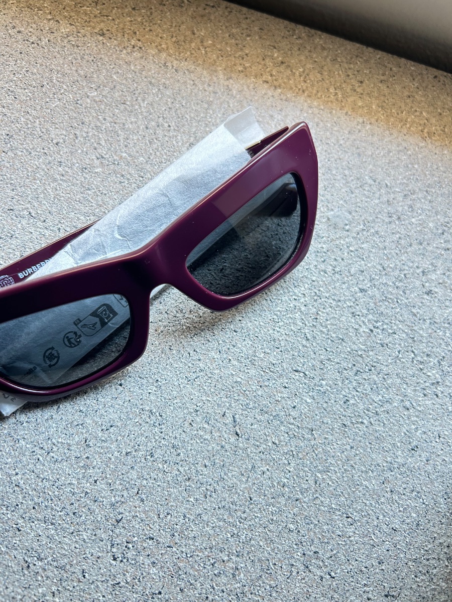 NEW: Burberry sunglasses burgundy and grey lenses photo 3
