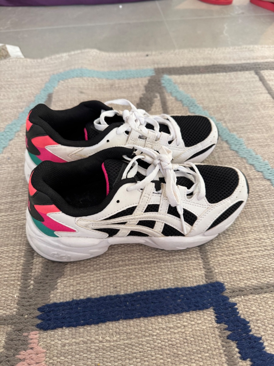 ASICS Trainers - new photo 2