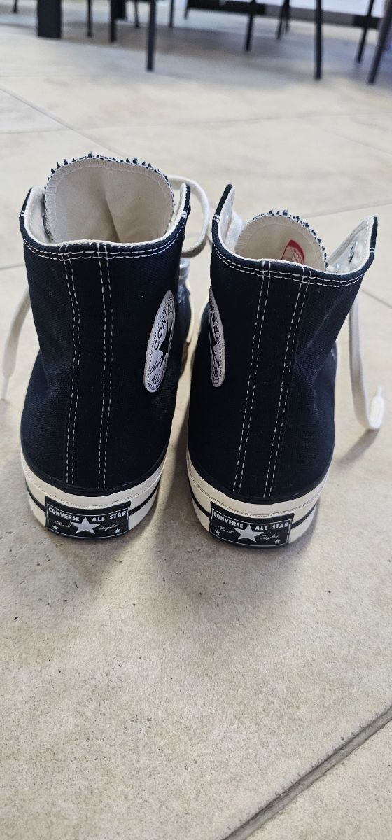 Converse sneakers photo 2