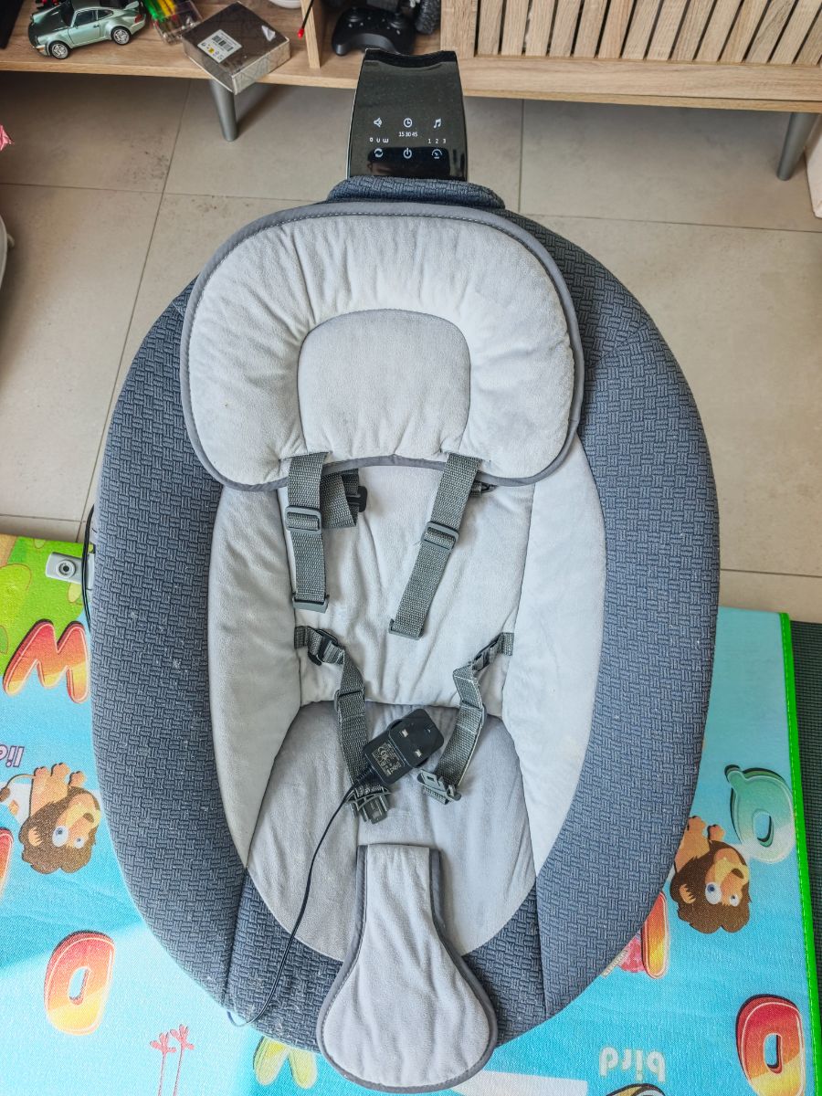 Juniors 3D baby swing ( price reduce) photo 2