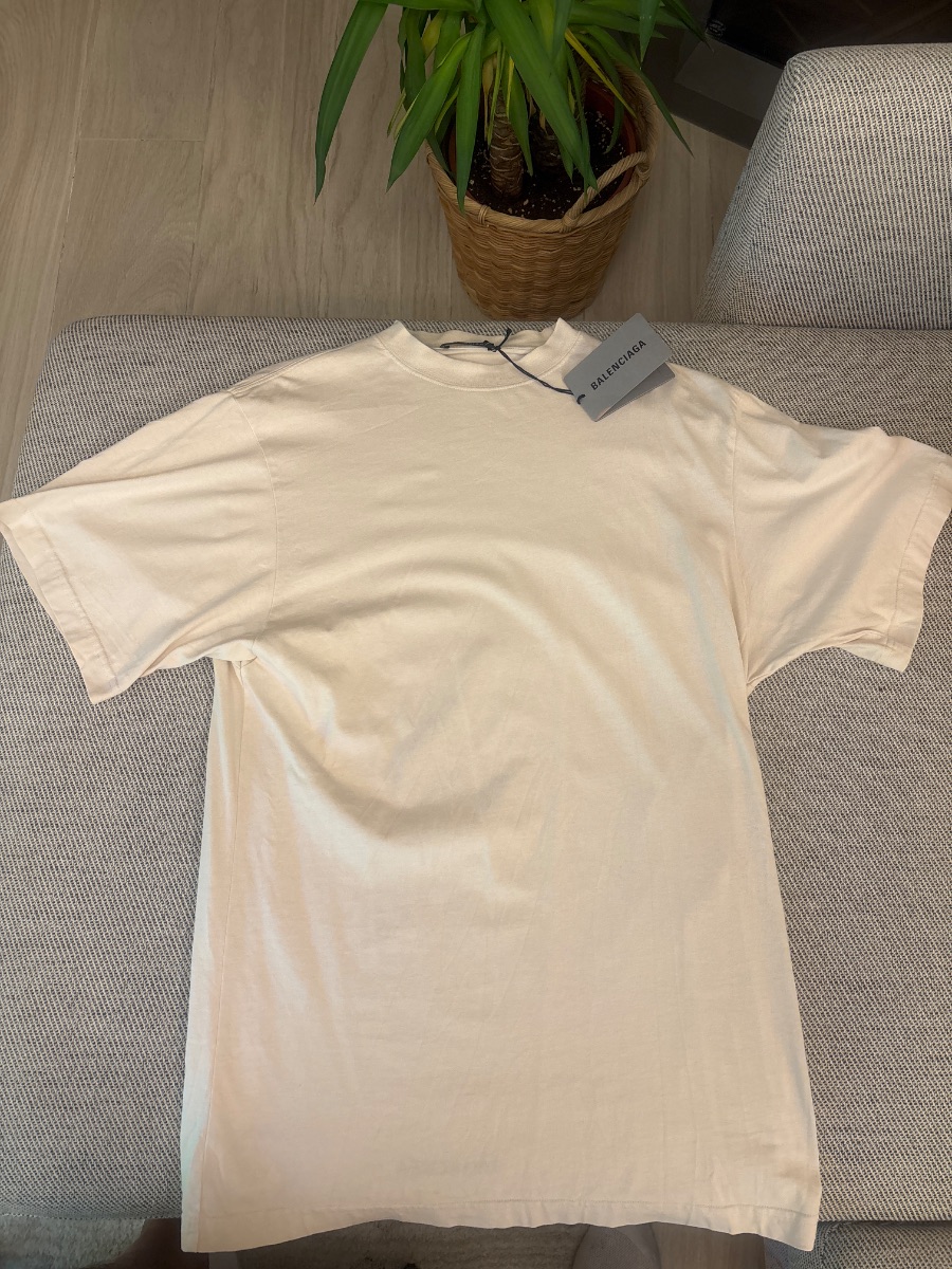 T-shirt Balenciaga (new with tag)