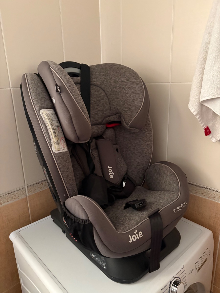 Joie Baby Car seat