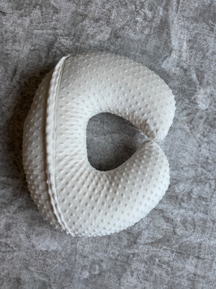 Cozy Breastfeeding pillow photo 2