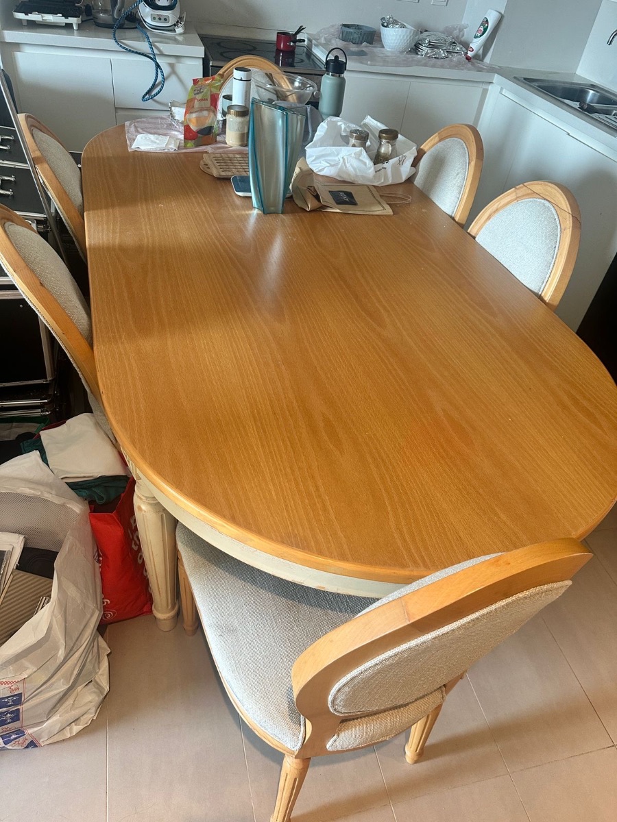 Bespoke 6 seater table photo 3