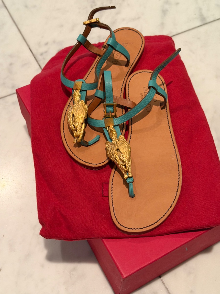Valentino leather t-strap sandals photo 2
