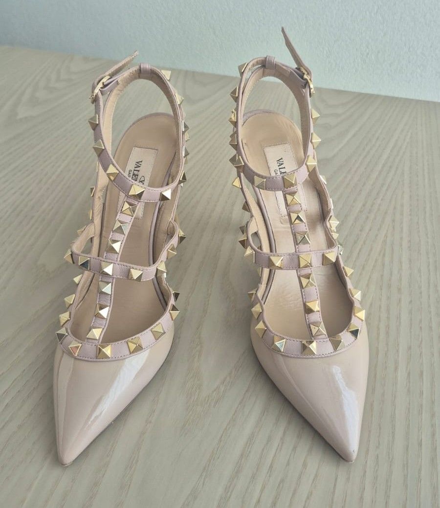 Valentino Rockstud Caged Beige Patent Pumps