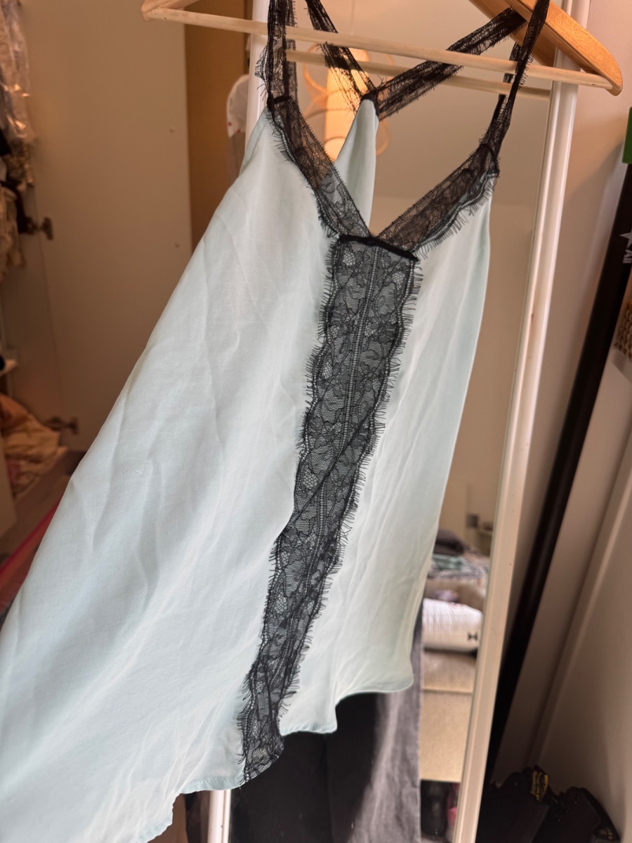 Pull&Bear Pull and bear Lacey top Size S photo 2