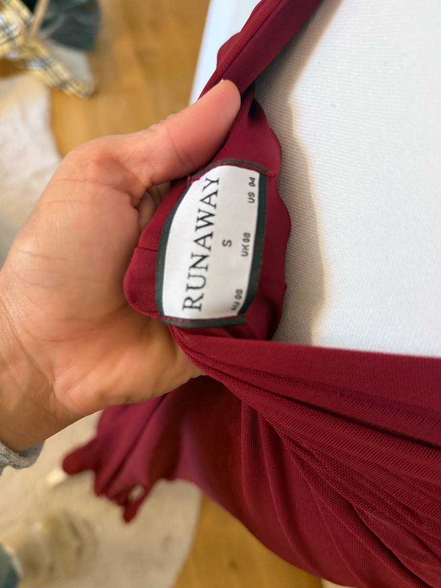 Runaway the Label Gorgeous maroon evening dress photo 3