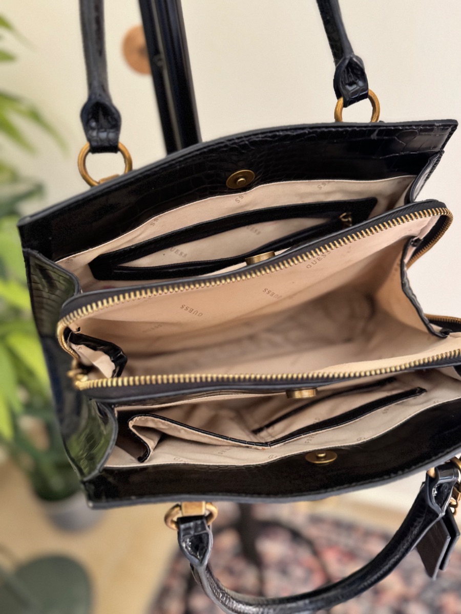 Guess Stephi Girlfriend Satchel photo 2