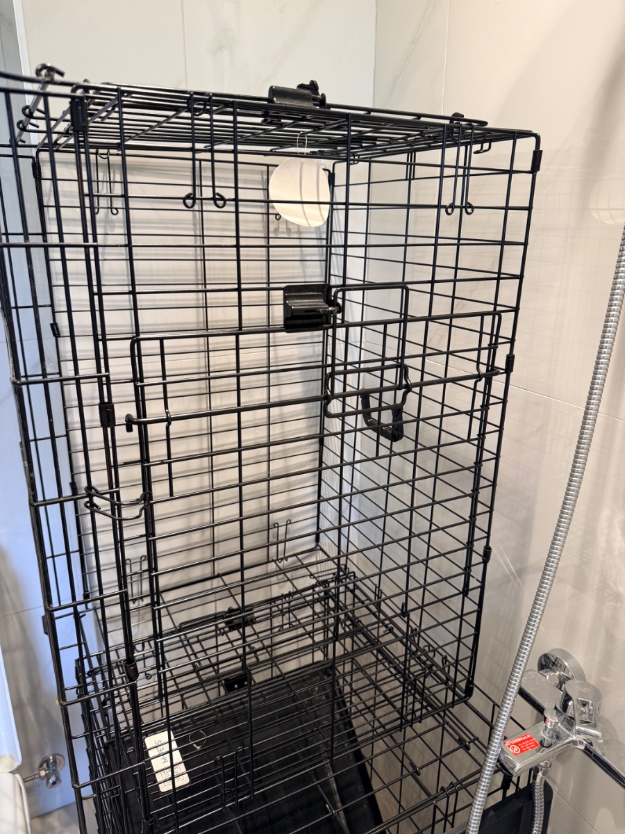 2 Dog crate