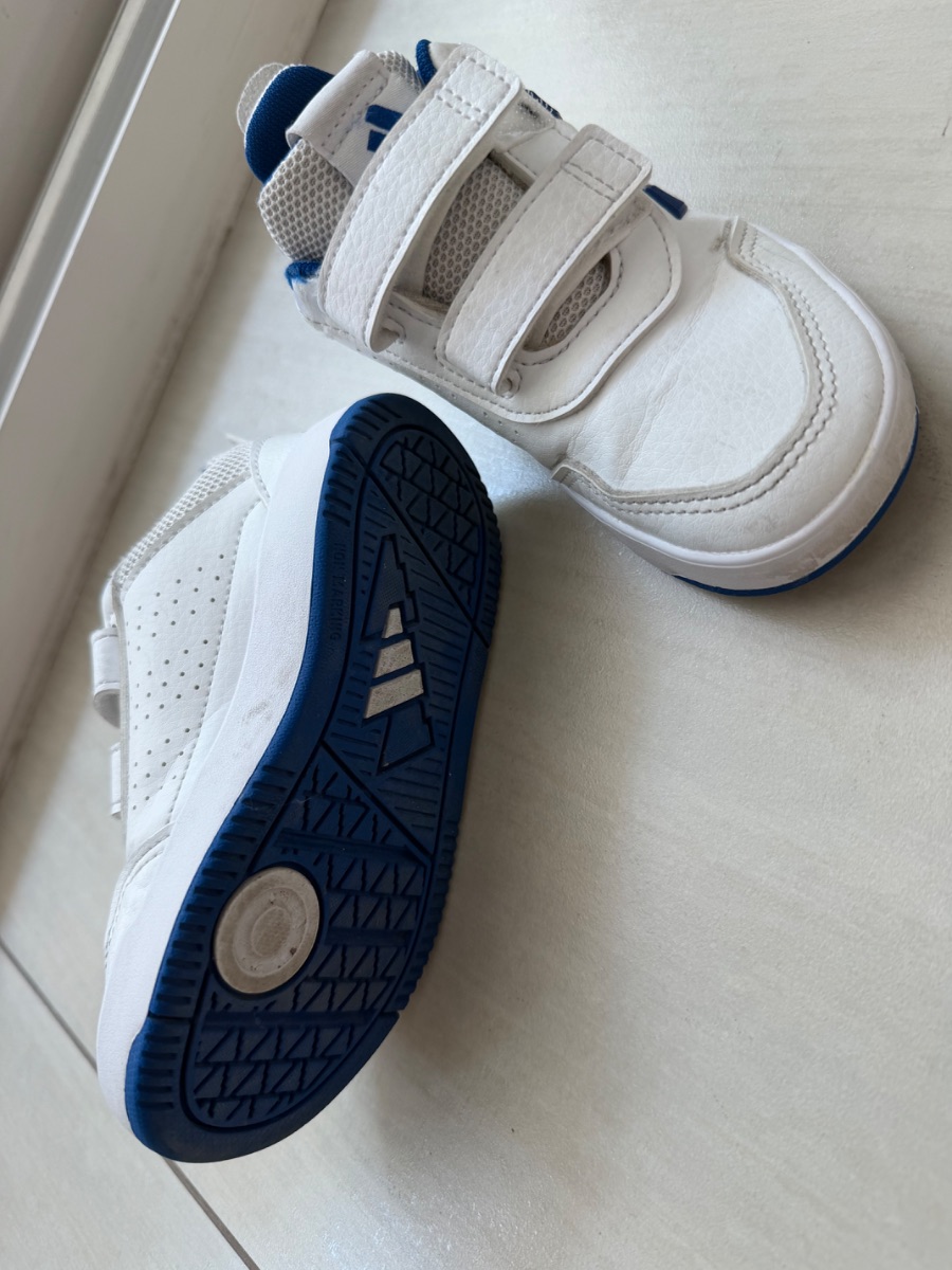 Adidas boys shoes 26,5 photo 2