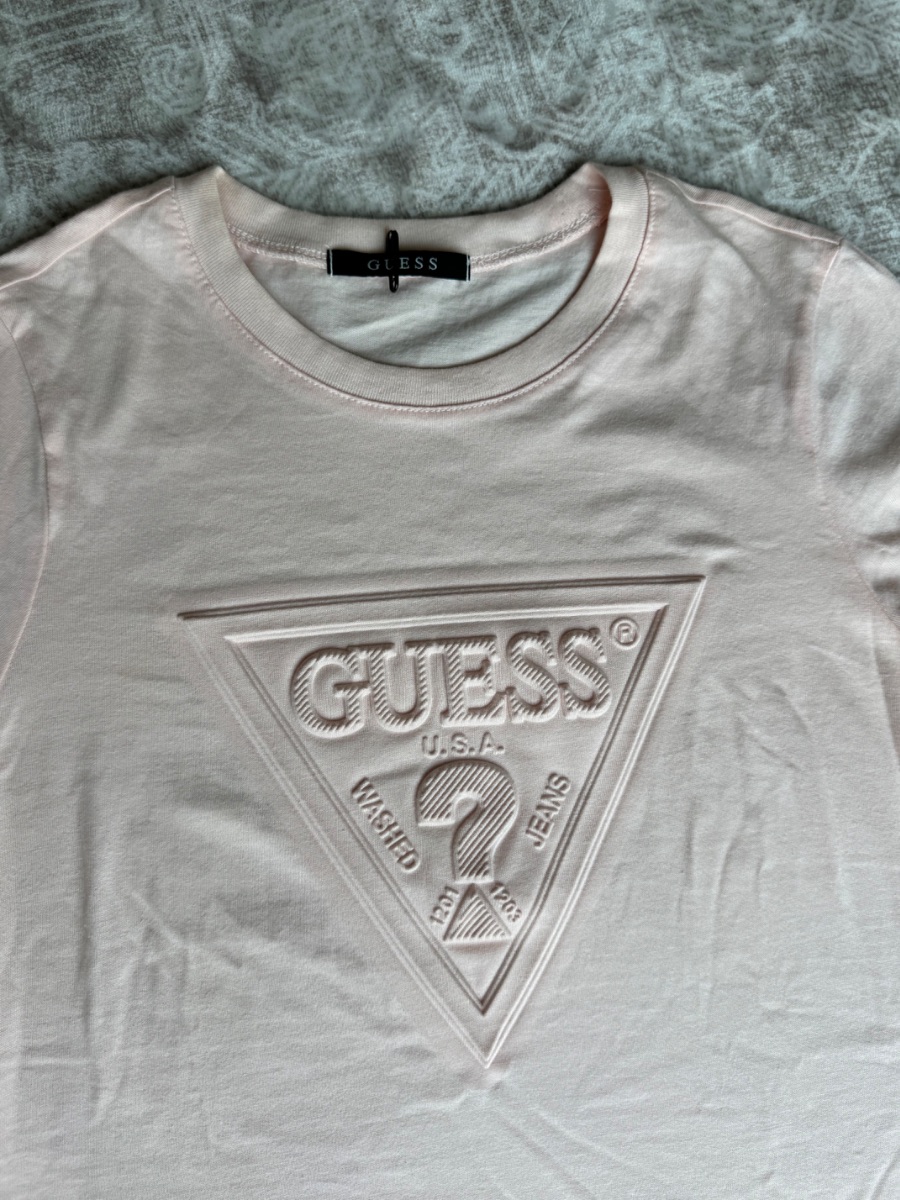 Guess tshirt size S photo 2