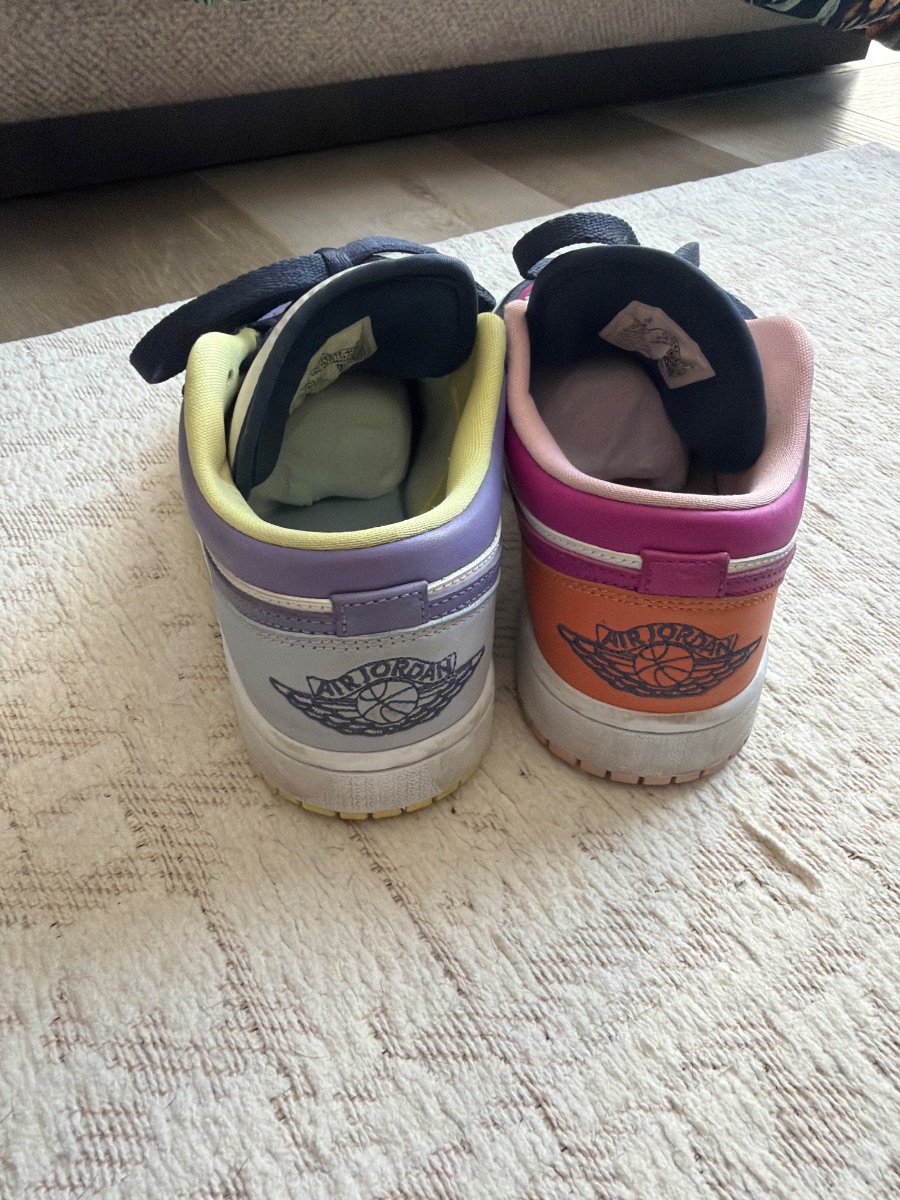 Sneakers Jordans by Nike photo 2