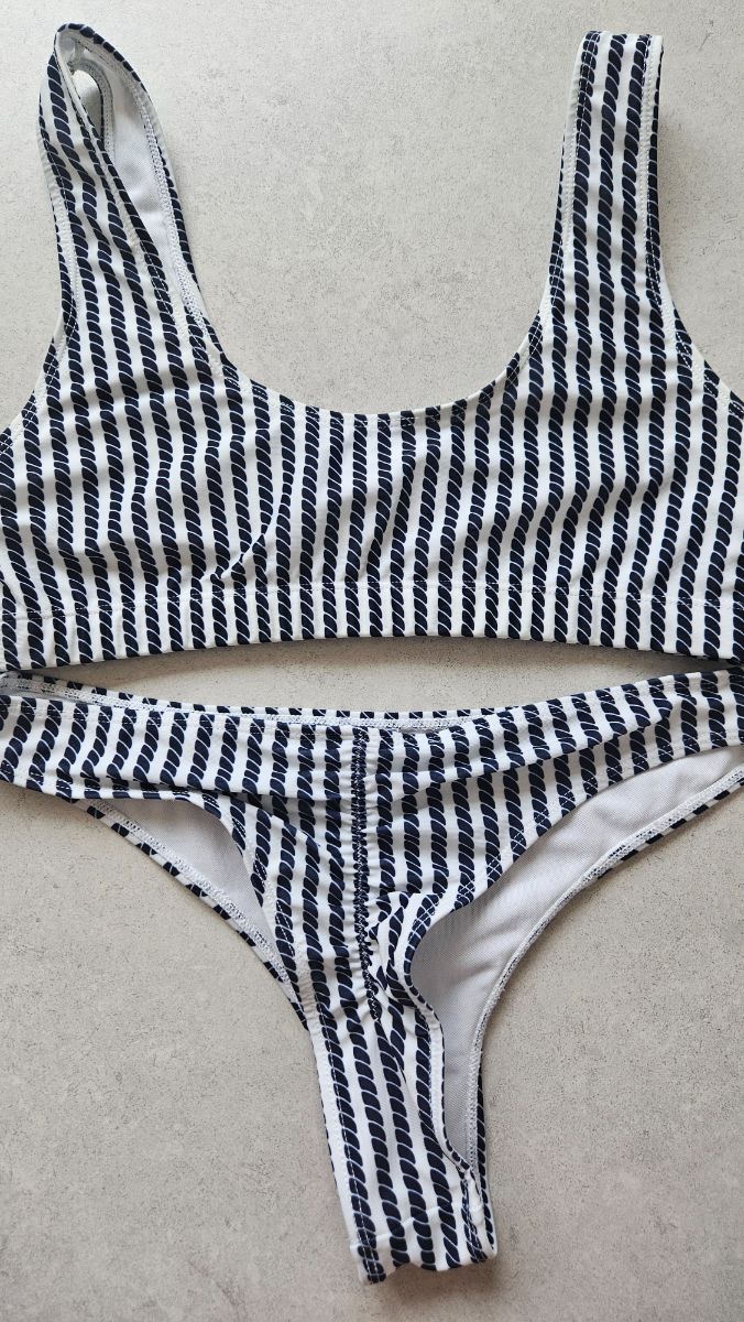 Boohoo bikini size M/10