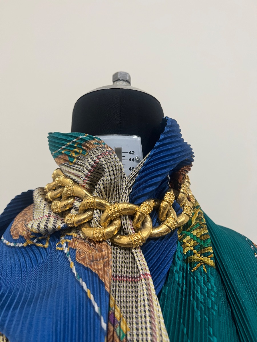 Givenchy chunky necklace