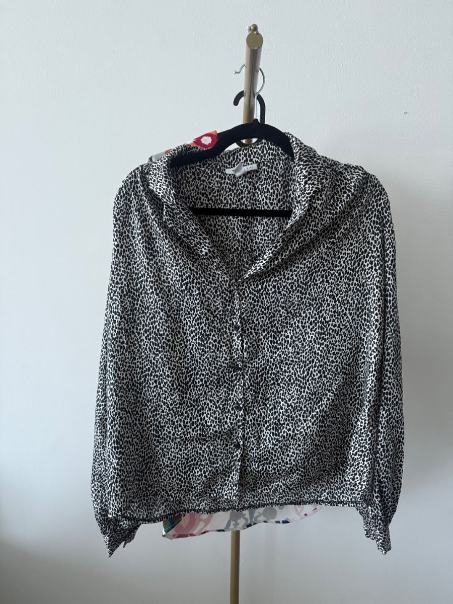 Topshop Tall animal print blouse in a flattering floaty fit - size 12. photo 2