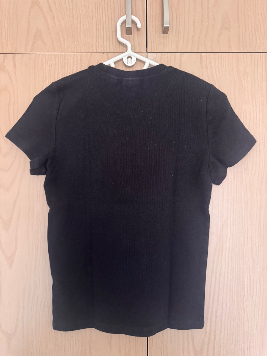 Aritzia black home stretch crew neck t-shirt photo 2