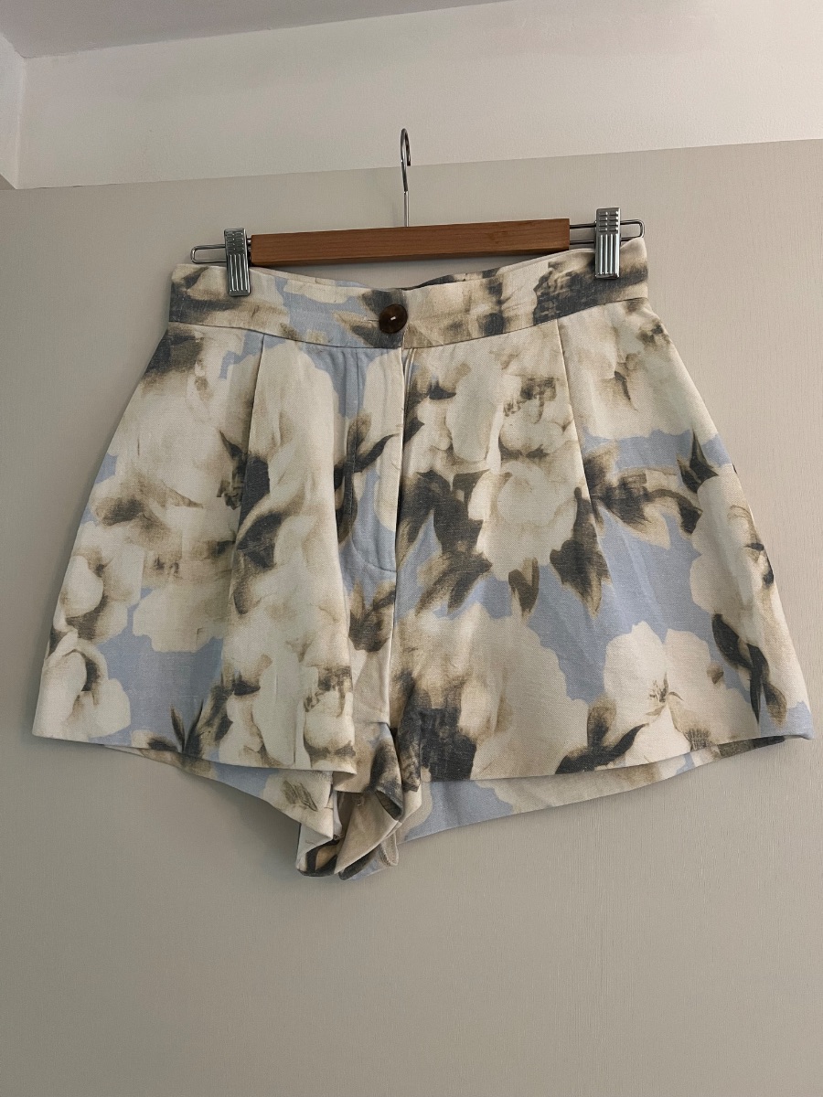 River island shorts size 10