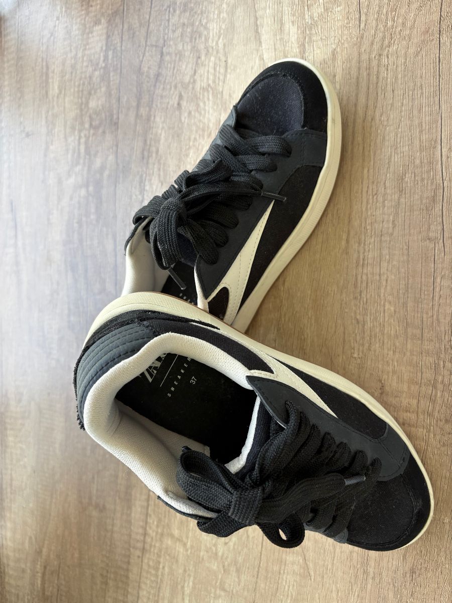 Zara black trainers photo 2