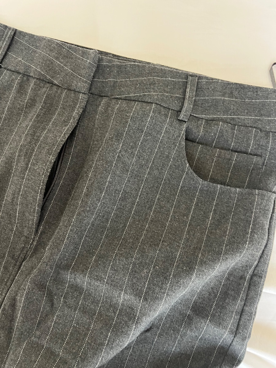 Zara Grey Pinstripe Tailored Trousers – Size M