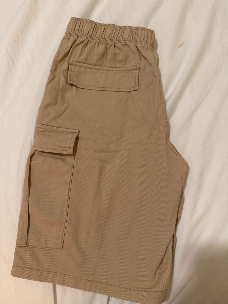 H&M shorts photo 2