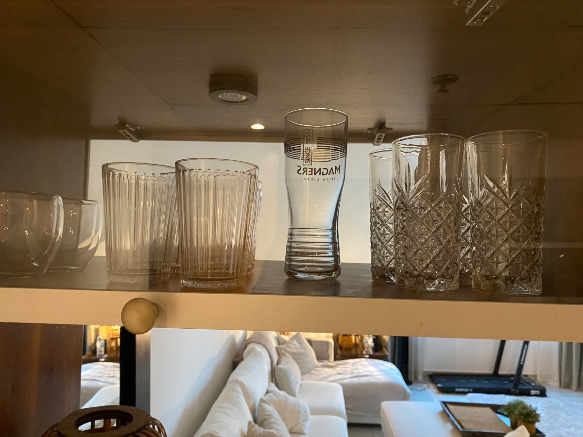 Drinking glasses photo 2