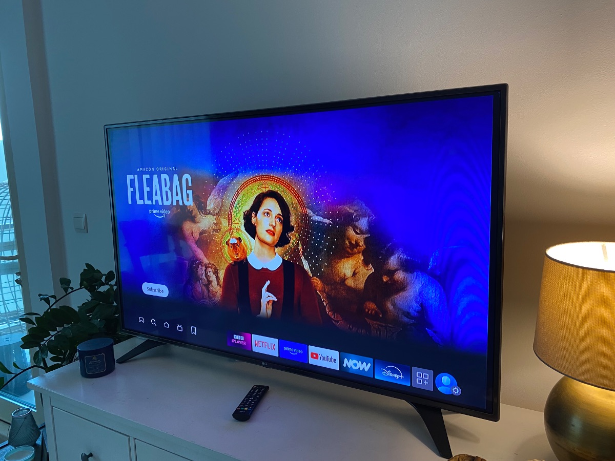 55 inch LG55LV340C television