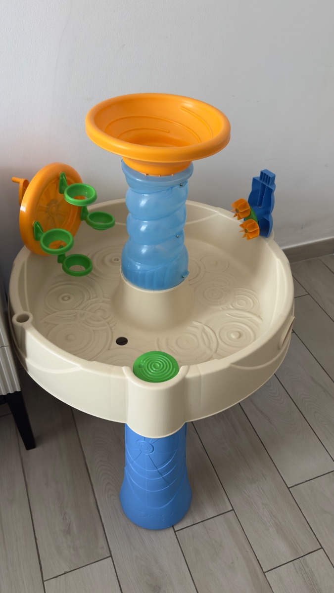 Little Tikes Kids splash toy