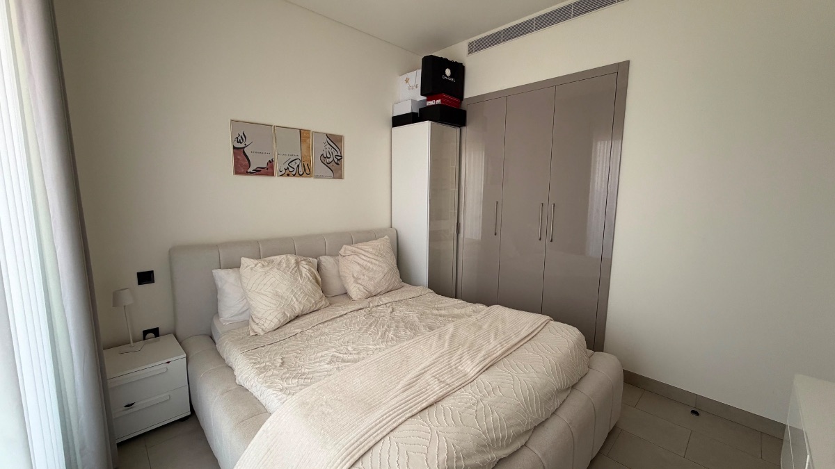 Storage Bed + matress photo 2
