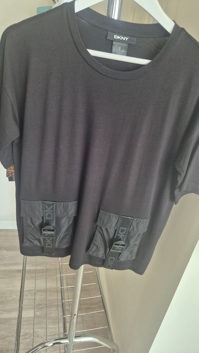 DKNY Tshirt