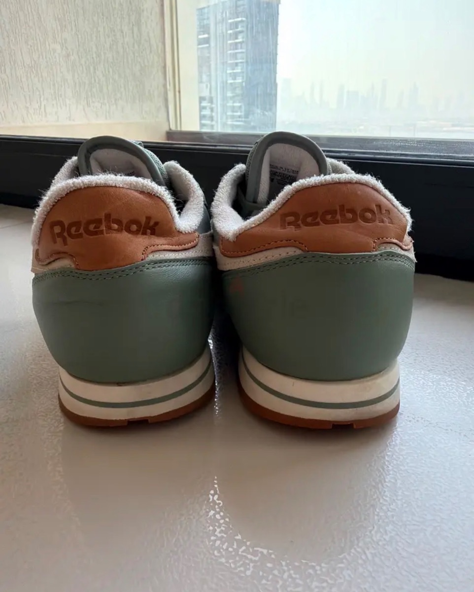 Light Green Reebok Classic Sneakers photo 3