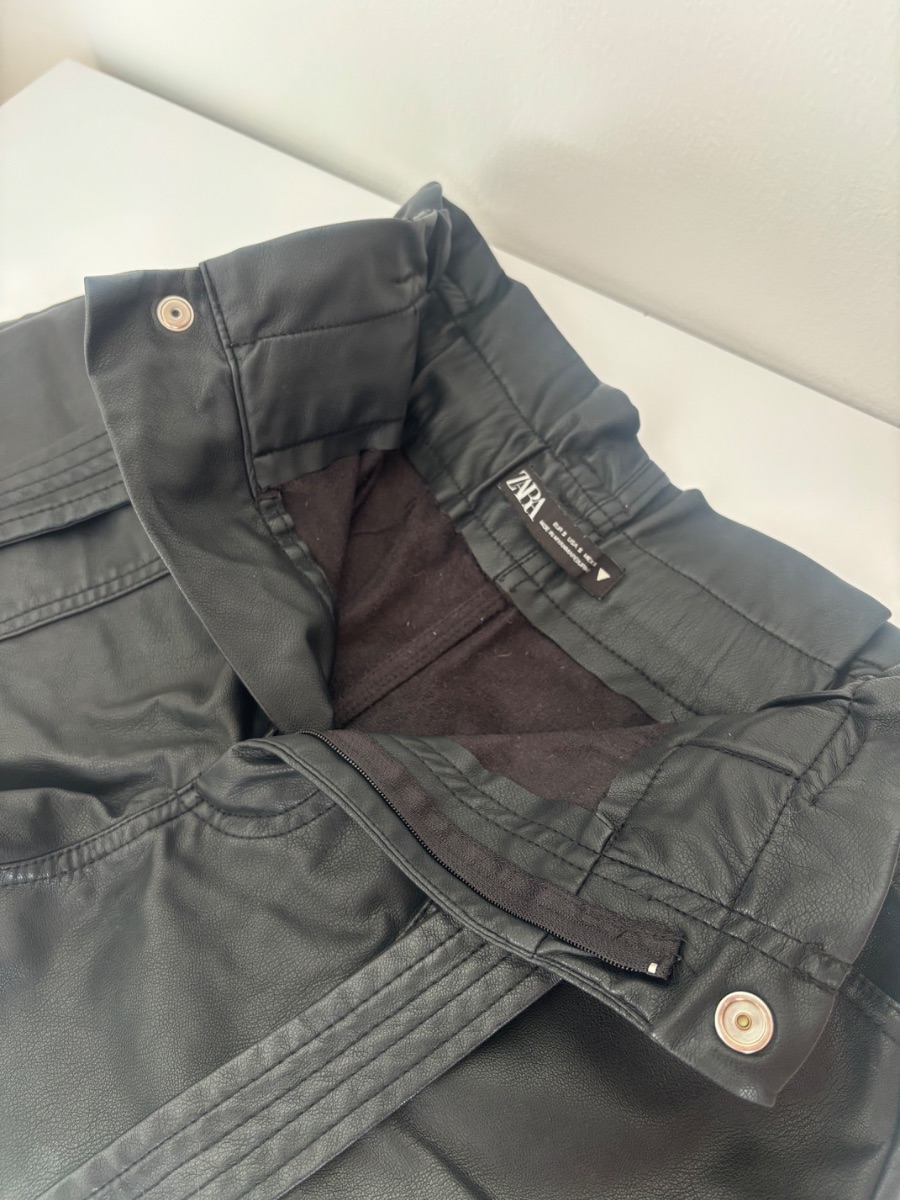 Zara Black faux leather shorts photo 3