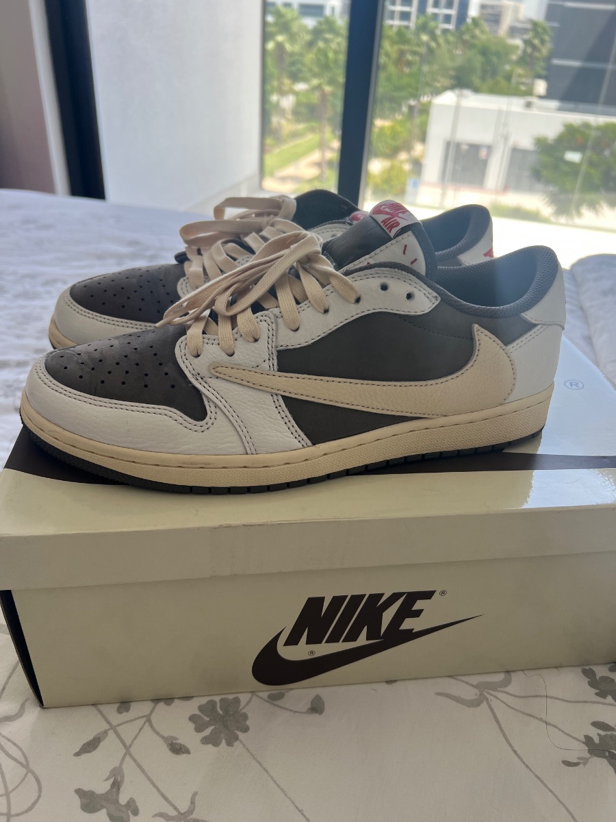 Nike Jordan 1 Low Travis Scott Reverse Mocha