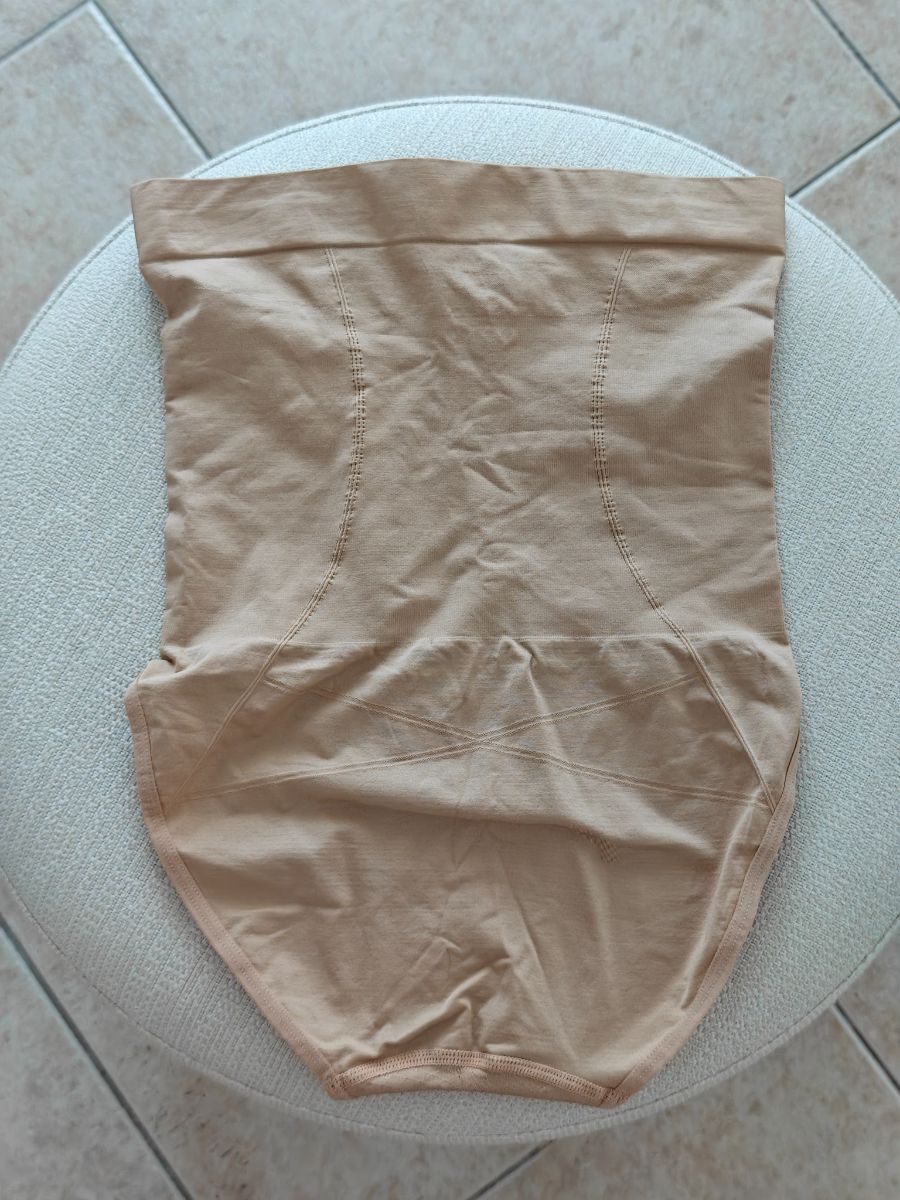 Bodyshaper - Nayomi (new with tags) photo 2