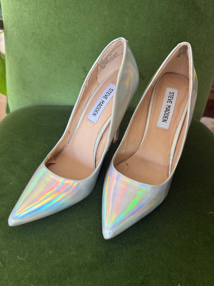 Steve Madden Holographic DAISIE heels