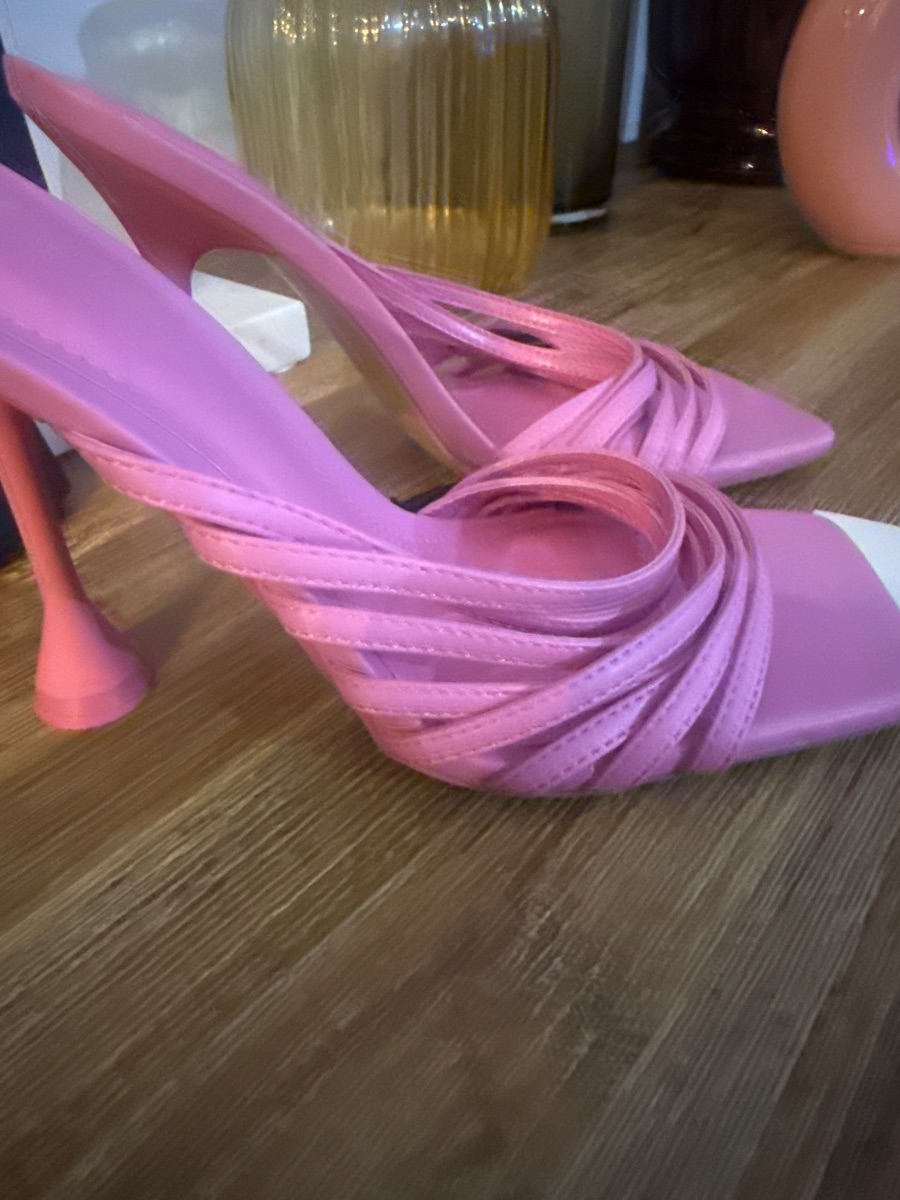 Pink shoes Zara photo 2