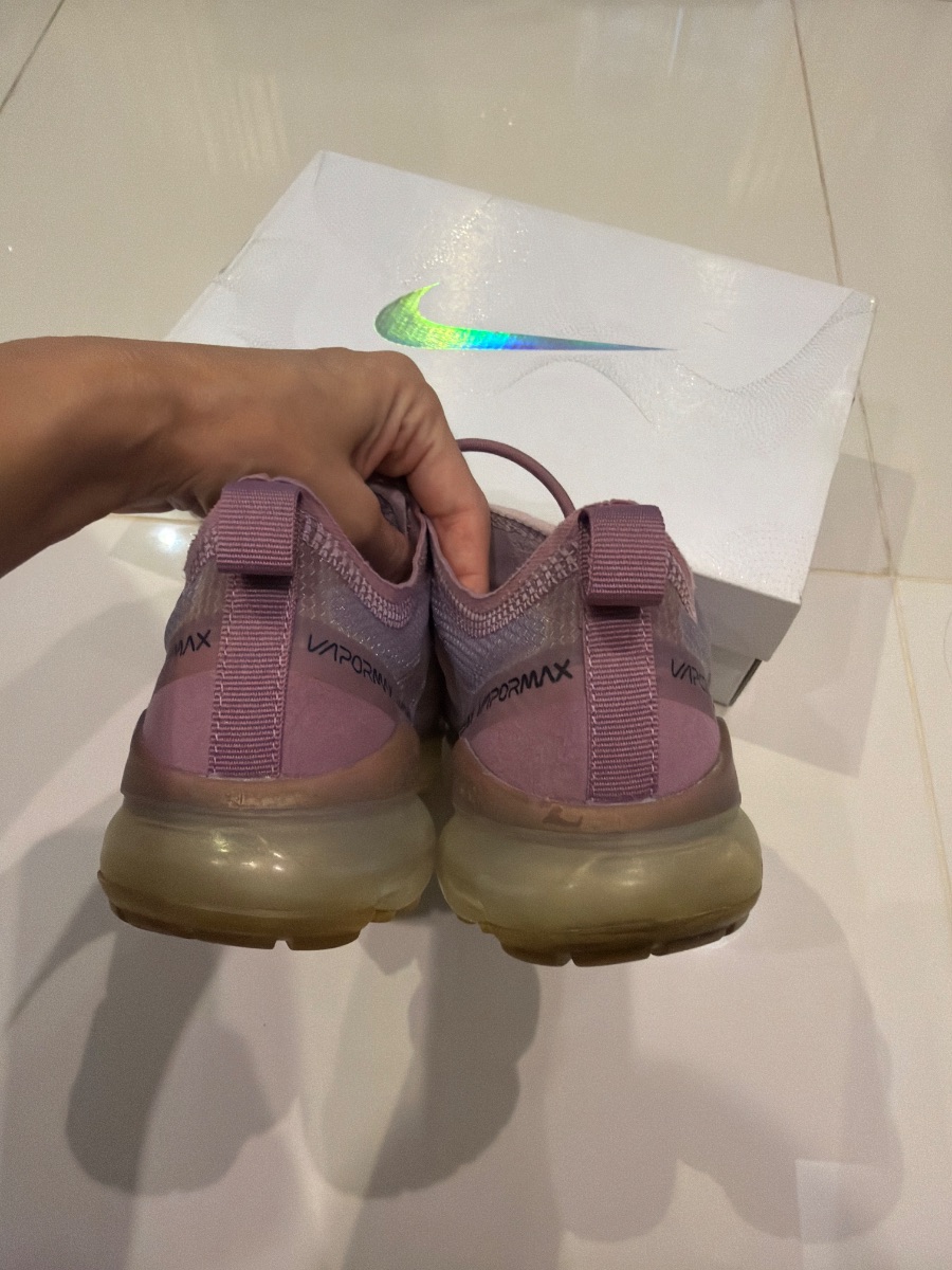 Nike photo 3