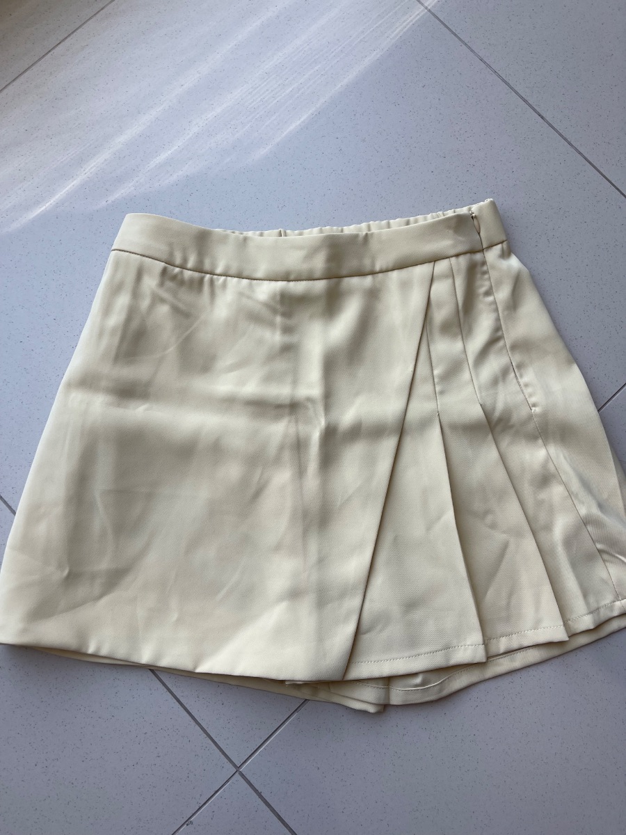Shein Butter Yellow Waistcoat & Skort photo 2