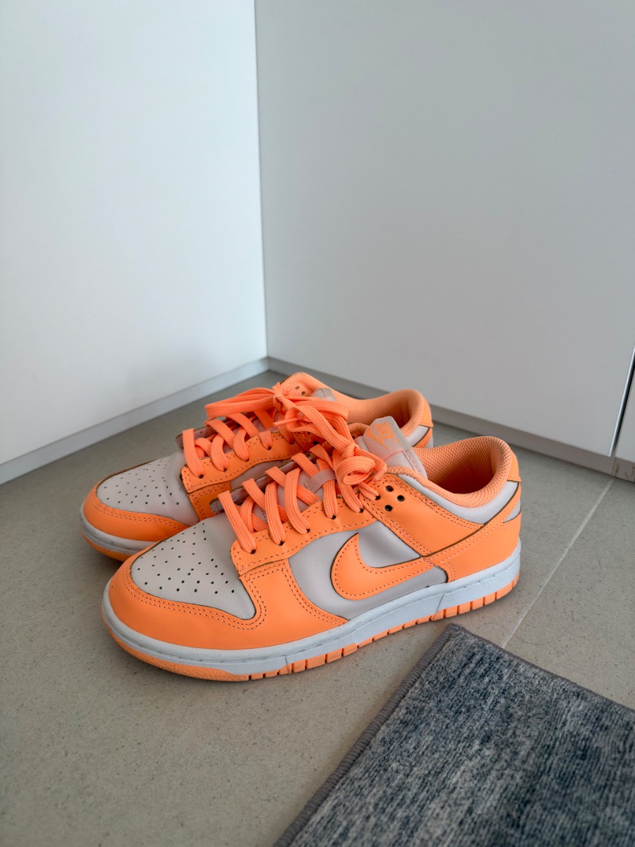 Nike Jordan Nike Women Dunk Low | Limited Edition | Peach Cream