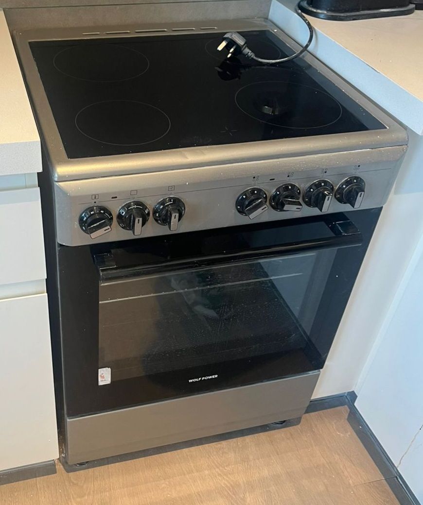 Electric cooker - 4 burner