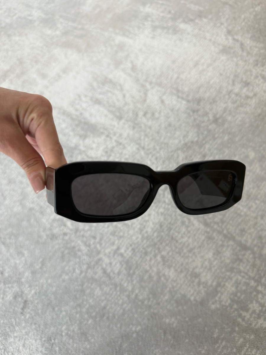 Gucci Sunglasses photo 2