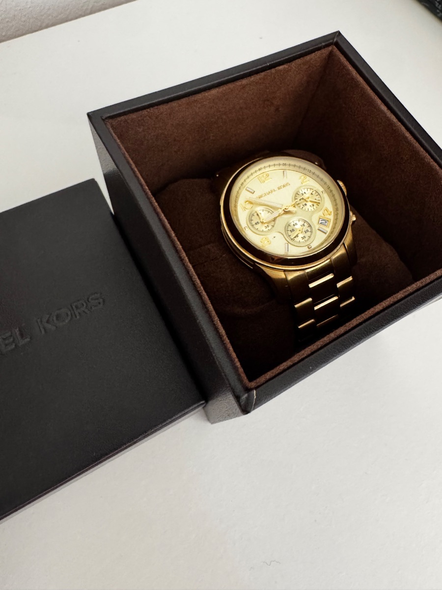 Michael Kors gold watch photo 3