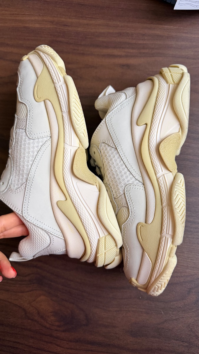 Balenciaga sneakers photo 2