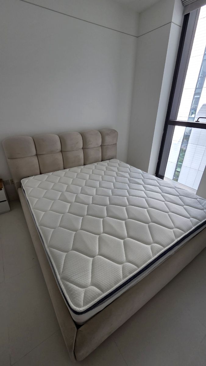 Bed and mattress