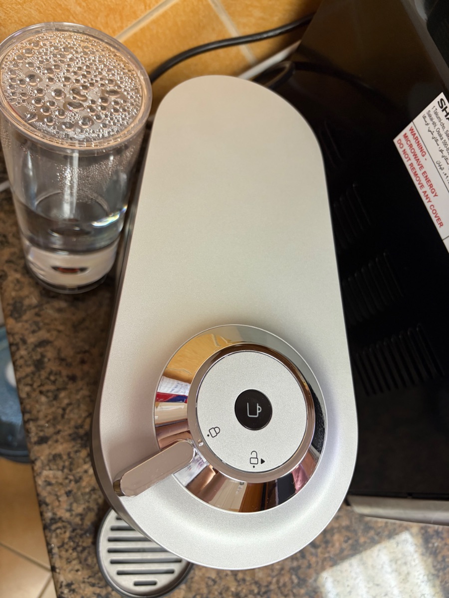Nespresso coffee machine vertuo pop+