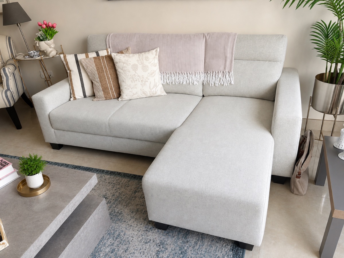 IKEA Modern 3-seater L shaped chaise, like new photo 2