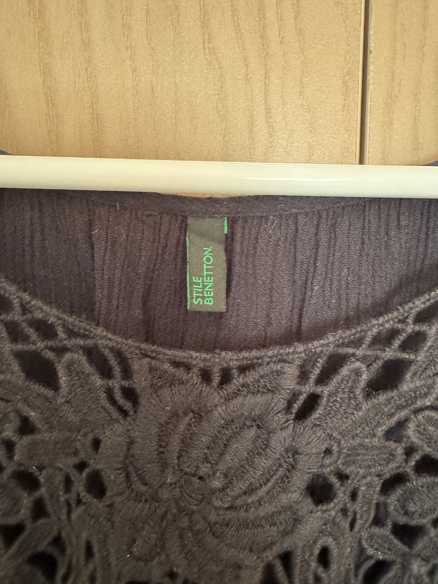 United Colors of Benetton United Colours of Benetton black blouse with lace yoke photo 3