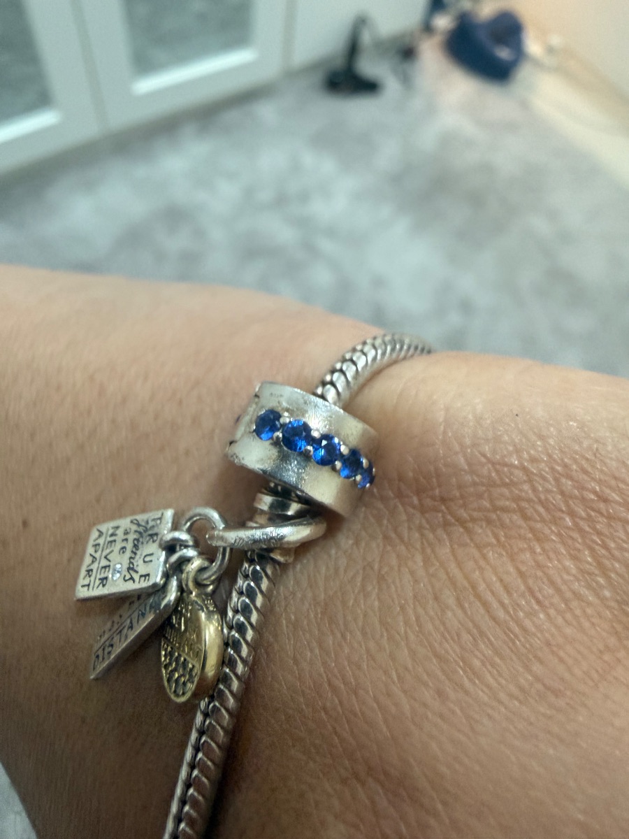Pandora bracelet with 3 charms photo 2