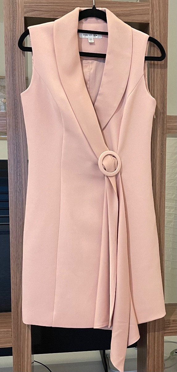 Elegant Pink Dress Forever New