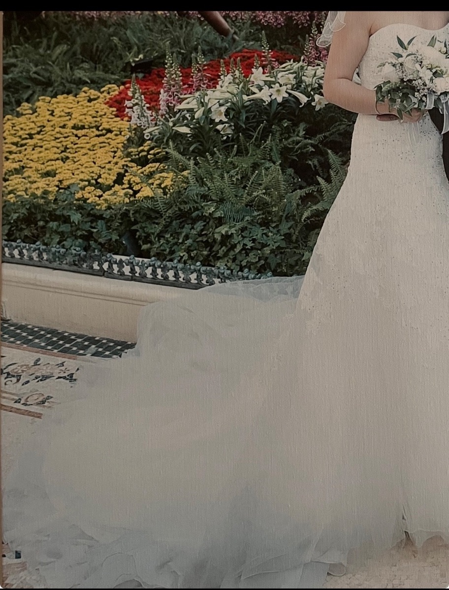 Cocoon Wedding dress photo 2